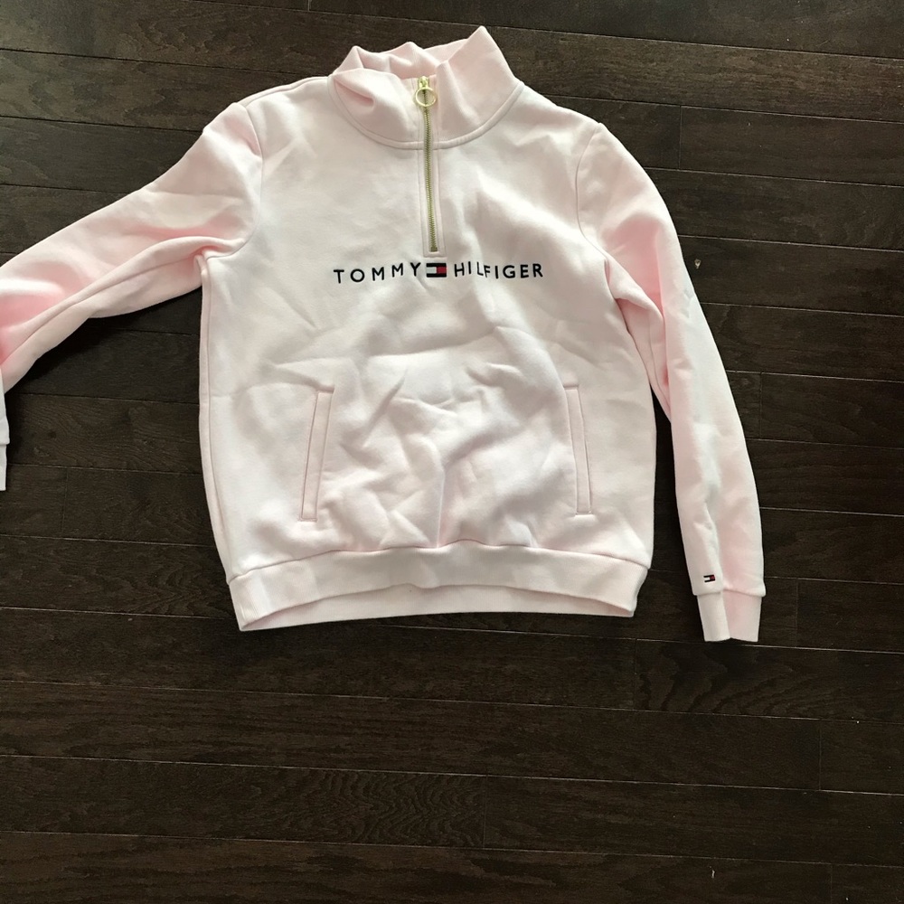 sweat shirt